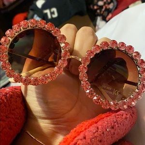 Sunglasses stones